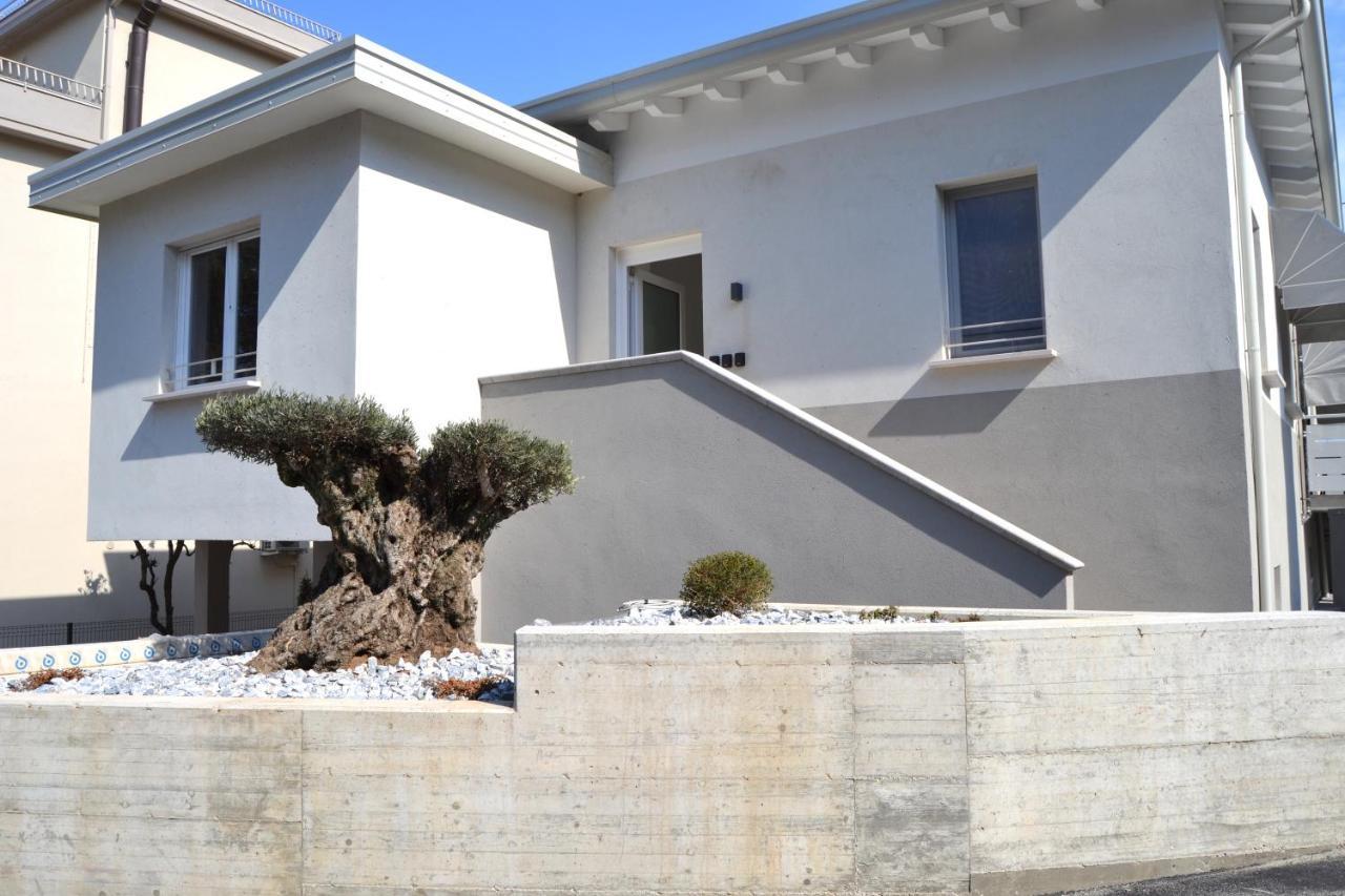 Iris Ar Holiday-Home Peschiera del Garda Exterior photo