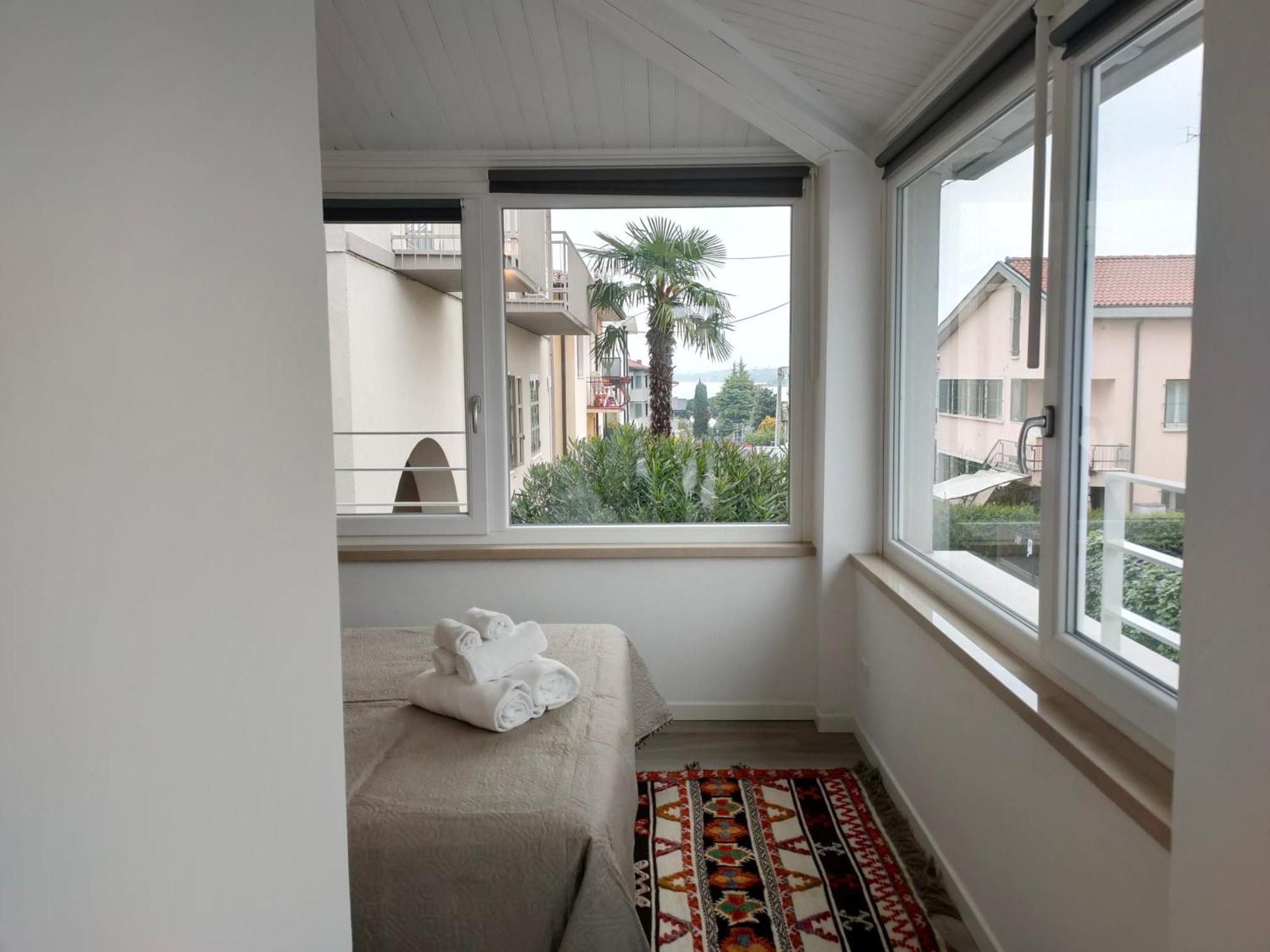 Iris Ar Holiday-Home Peschiera del Garda Exterior photo
